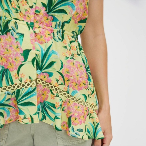 Farm Rio Ruffled Floral Top Tank size Small - Picture 4 of 9